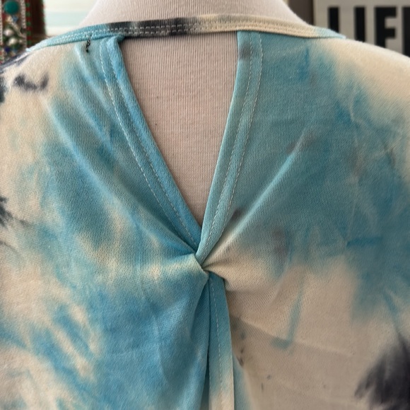 “Align Collective” tie dyed open back top - Picture 5 of 7